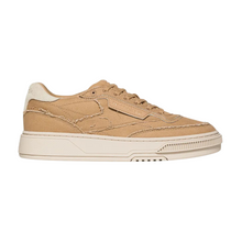 Carregar imagem no visualizador da galeria, Reebok Ltd Club C Brown Canvas