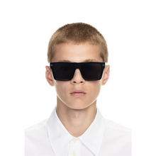 Carregar imagem no visualizador da galeria, Off-White Lawton Sunglasses Black Dark Grey