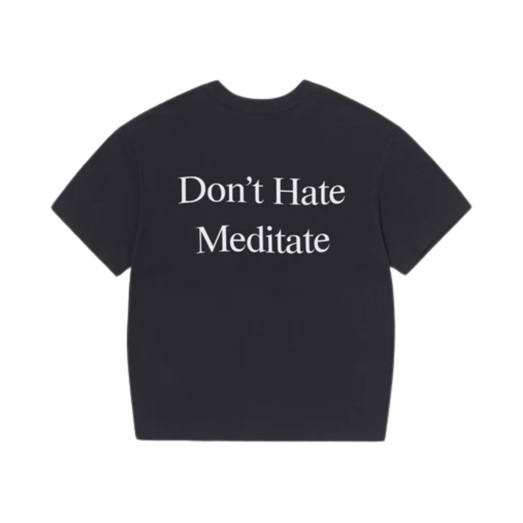 Camiseta Boxy Regular Singa Dont Hate Meditate Preta