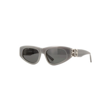 Carregar imagem no visualizador da galeria, Balenciaga BB Cat Eye Sunglasses Grey Dark Grey
