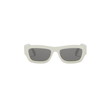 Carregar imagem no visualizador da galeria, Palm Angels Auberry Sunglasses White Dark Grey
