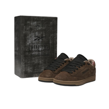 Carregar imagem no visualizador da galeria, Reebok Club C Bulc Universal Monster Lobisomem
